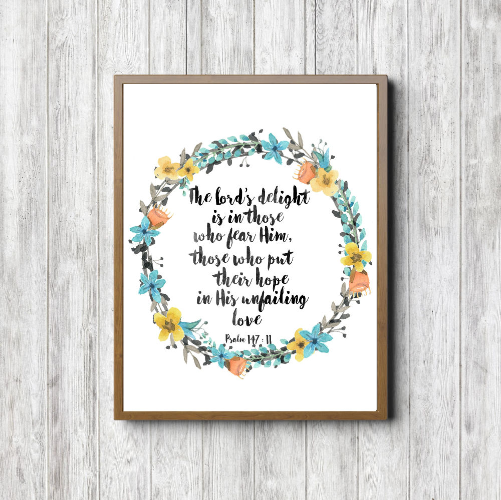 Psalm 147:11 Blue Wreath Printable